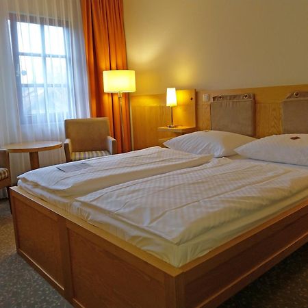 Ringhotel Warnemuender Hof Росток Экстерьер фото