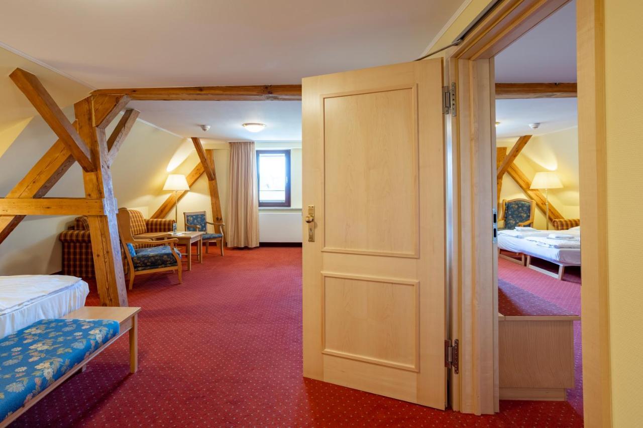 Ringhotel Warnemuender Hof Росток Экстерьер фото