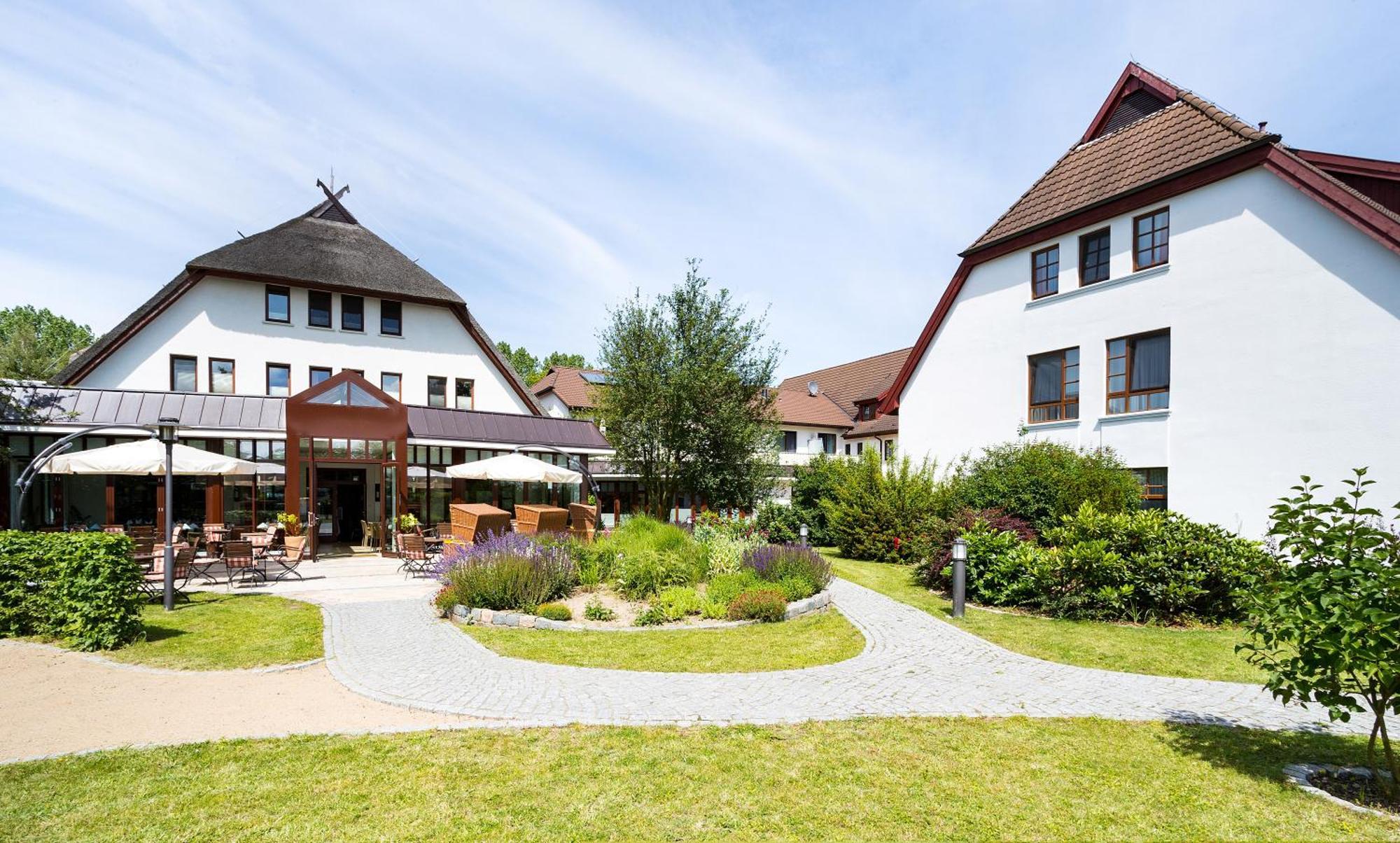Ringhotel Warnemuender Hof Росток Экстерьер фото