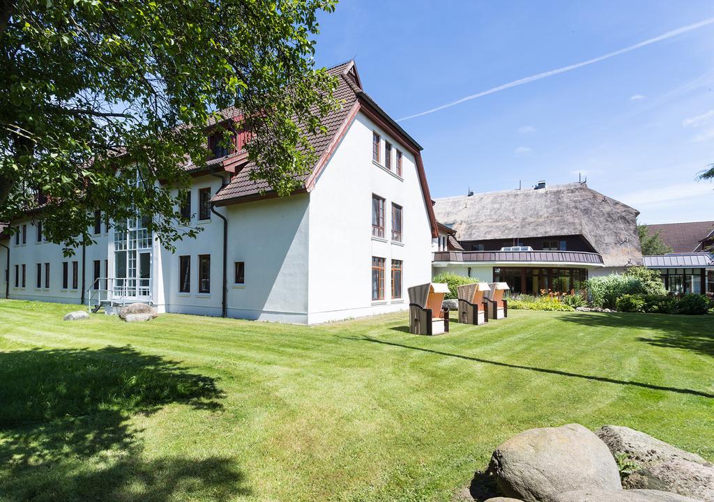 Ringhotel Warnemuender Hof Росток Экстерьер фото
