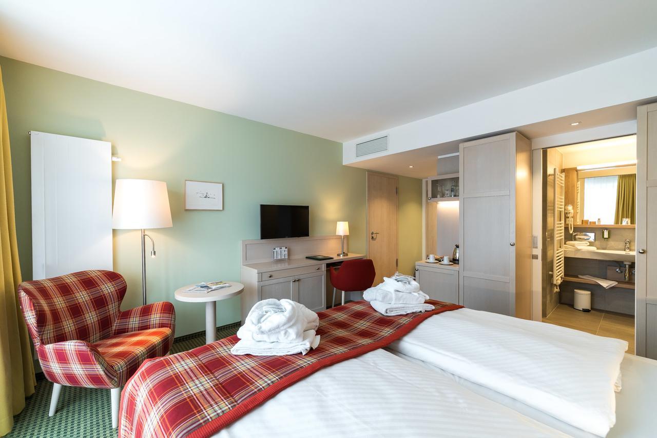 Ringhotel Warnemuender Hof Росток Экстерьер фото