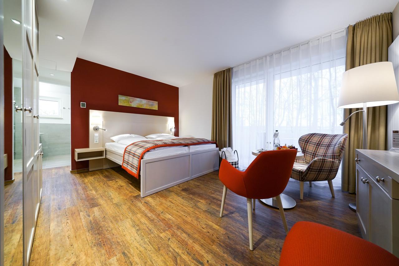Ringhotel Warnemuender Hof Росток Экстерьер фото