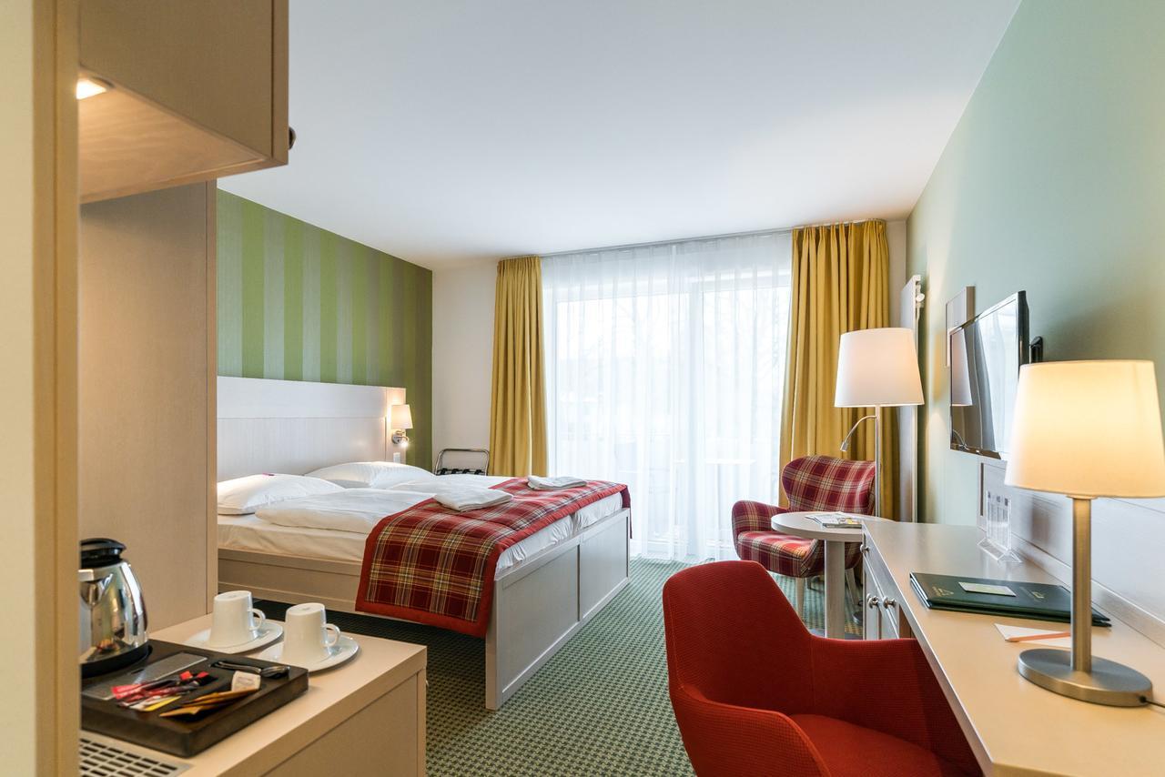 Ringhotel Warnemuender Hof Росток Экстерьер фото